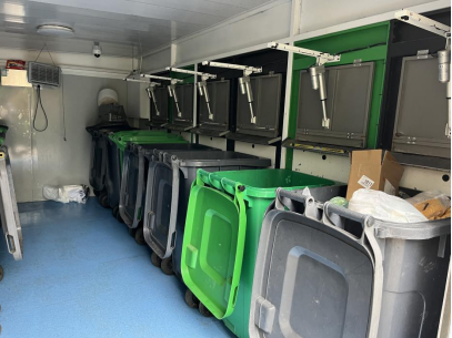 貓先生智能垃圾房，垃圾分類(lèi)設(shè)備廠家，定時(shí)定點(diǎn)垃圾收集點(diǎn)建設(shè)