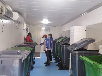 貓先生智能垃圾房，社區(qū)定時(shí)定點(diǎn)垃圾分類，垃圾房?jī)?nèi)部