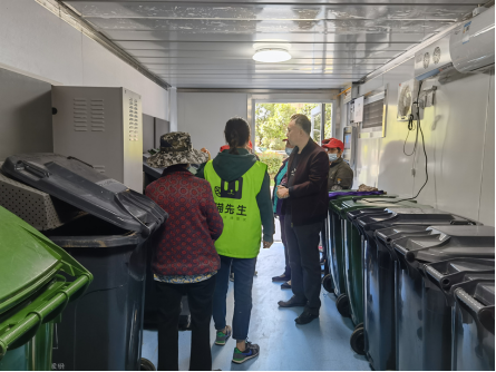 貓先生智能垃圾分類，小區(qū)垃圾房廠家，專業(yè)垃圾收集站制造