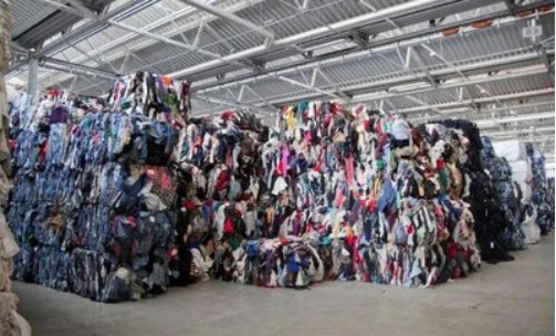 貓先生智能廢品回收箱，再生資源收集柜，小區(qū)垃圾回收站生產(chǎn)廠家