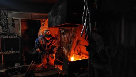 貓先生智能廢品回收箱，再生資源收集柜，小區(qū)垃圾回收站生產(chǎn)廠家